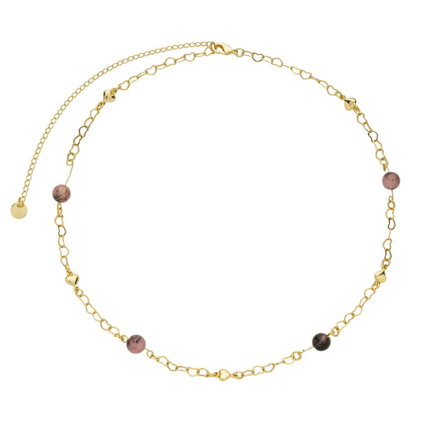 Choker com corrente de coração vazada intercaladas com pedras de quartzo