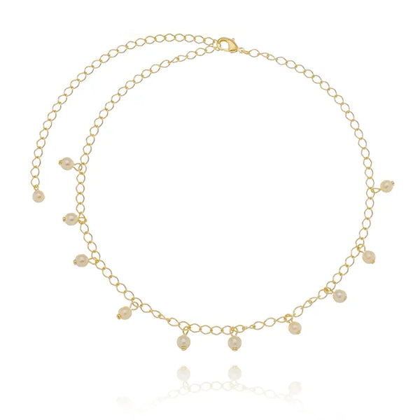 Colar com pérolas pequenas folheado em ouro 18K